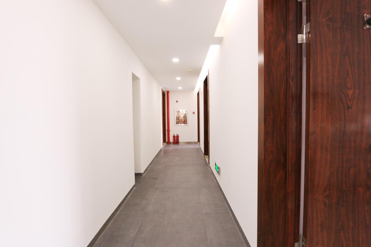 EASTLAND Hotel&Apartment Phnom-Penh Buitenkant foto