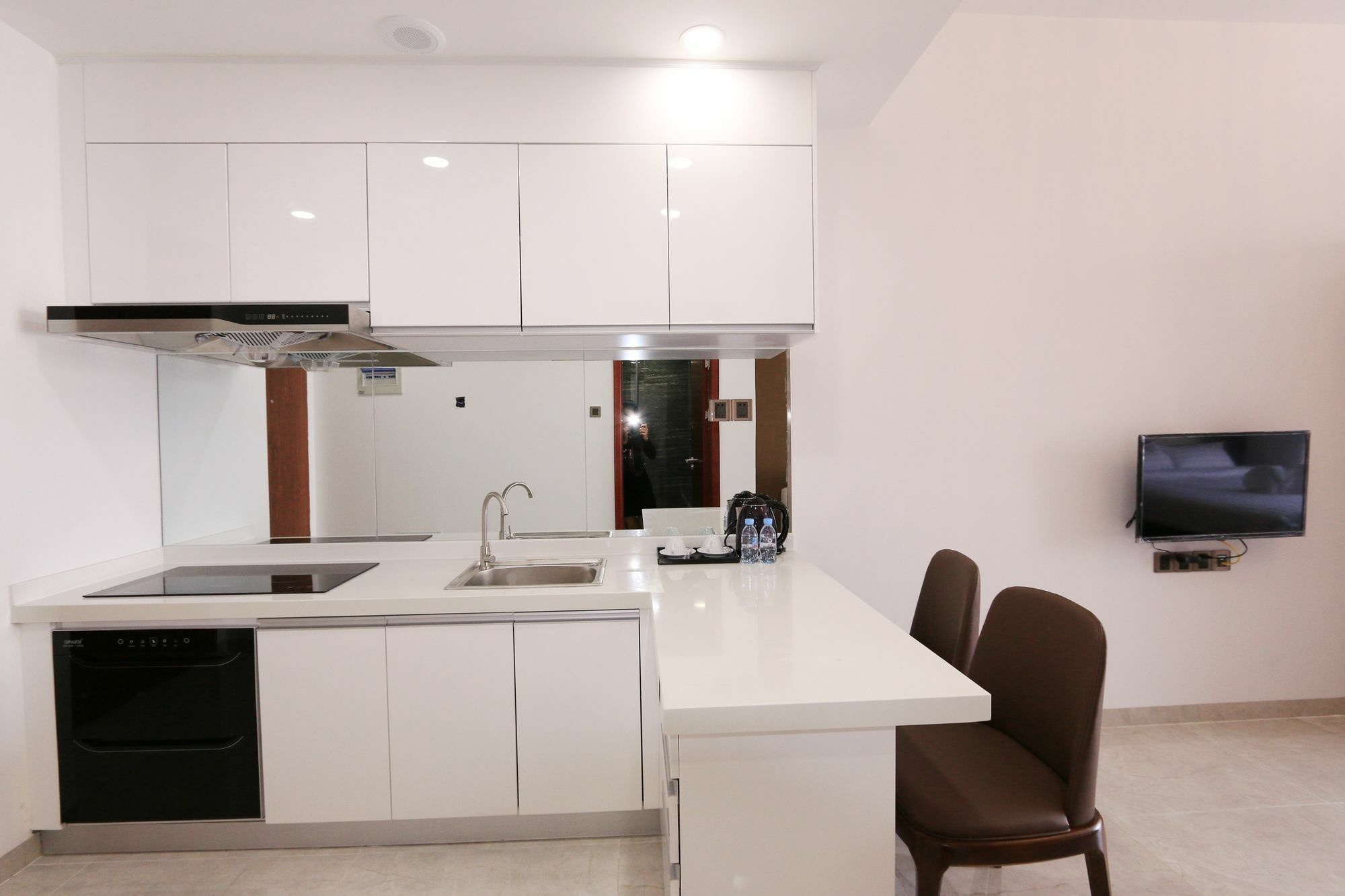 EASTLAND Hotel&Apartment Phnom-Penh Buitenkant foto